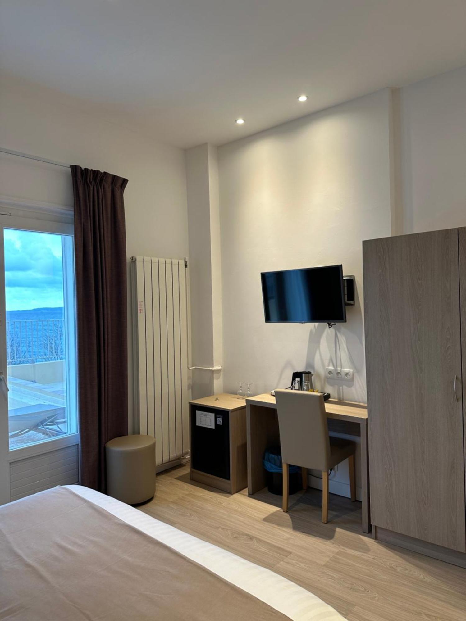 Hôtel Beau Rivage Le Lavandou Exterior foto