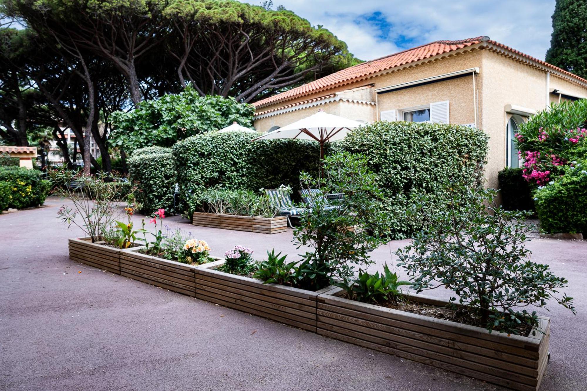 Hôtel Beau Rivage Le Lavandou Exterior foto
