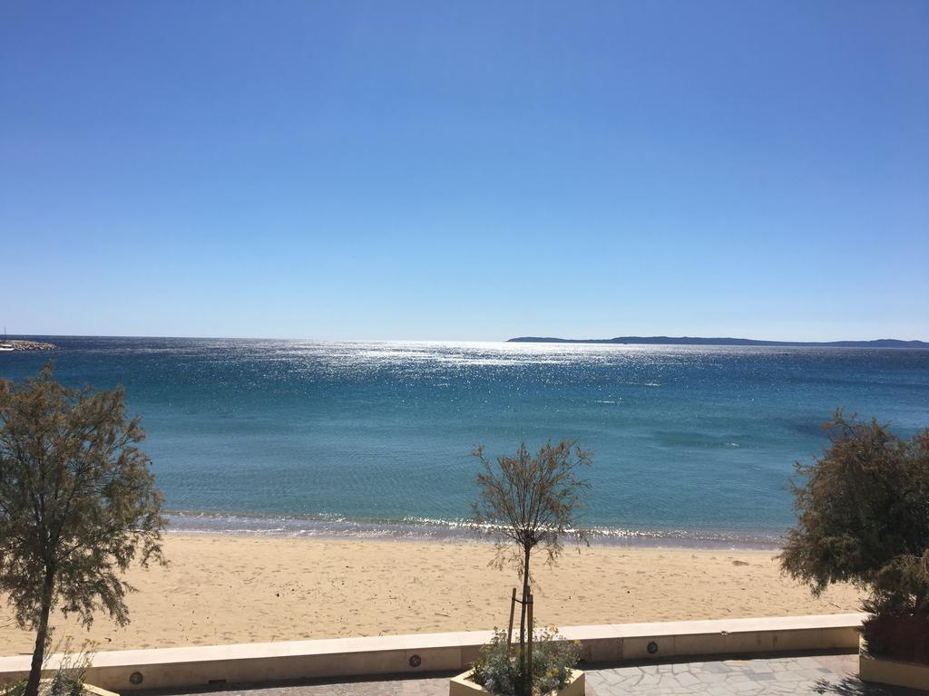 Hôtel Beau Rivage Le Lavandou Exterior foto