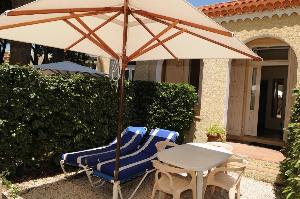 Hôtel Beau Rivage Le Lavandou Quarto foto