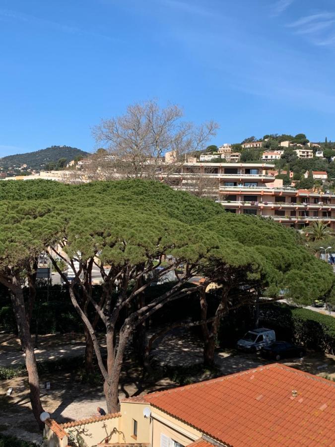 Hôtel Beau Rivage Le Lavandou Exterior foto